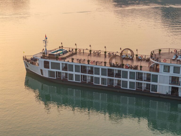 Indochine Grand Cruise 2 Days/1 Night