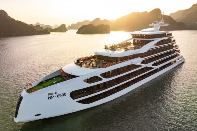 Diana Halong Bay - photo 1