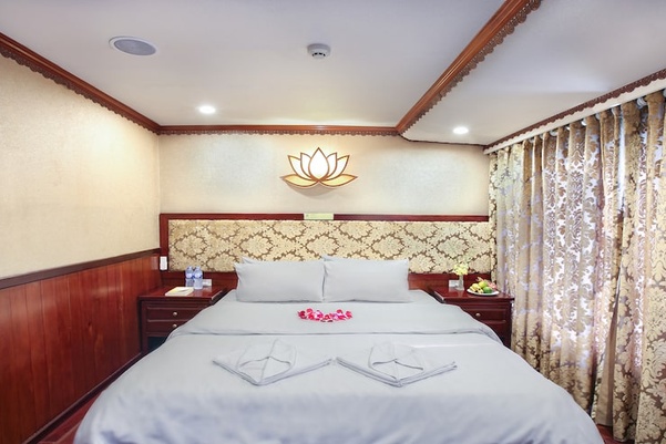 Oriental Sails 2 Days/1 Night onboard