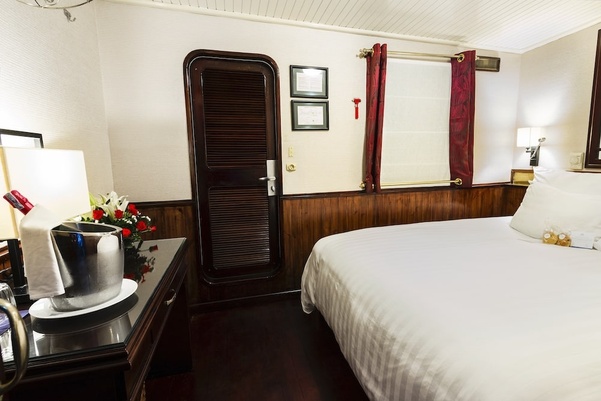 Emeraude Cruise 2 Days/1 Night onboard
