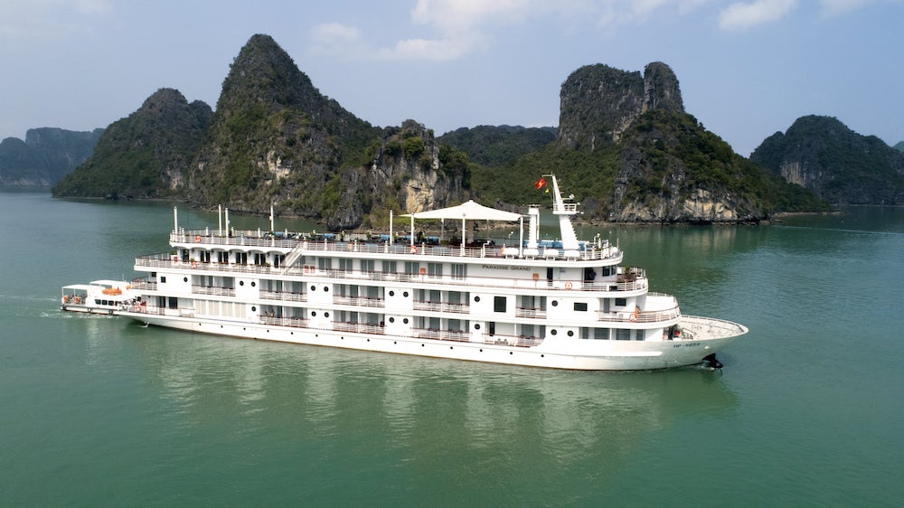 Paradise Grand Cruise 3 Days/2 Nights