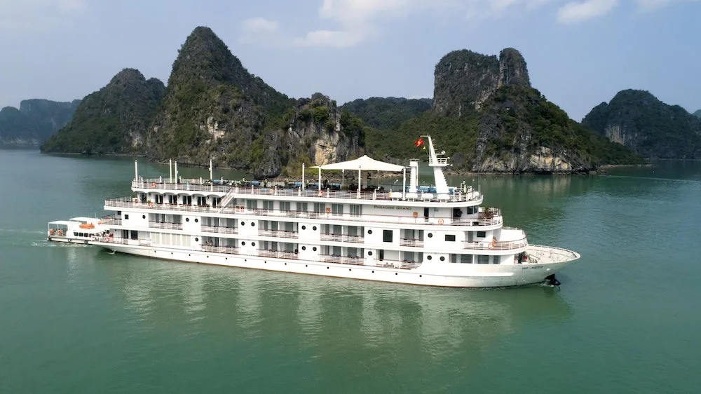 Paradise Grand Cruise 2 Days/1 Night