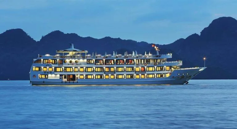 Starlight Cruise 3 Days/2 Nights