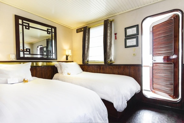 Emeraude Cruise 2 Days/1 Night gallery