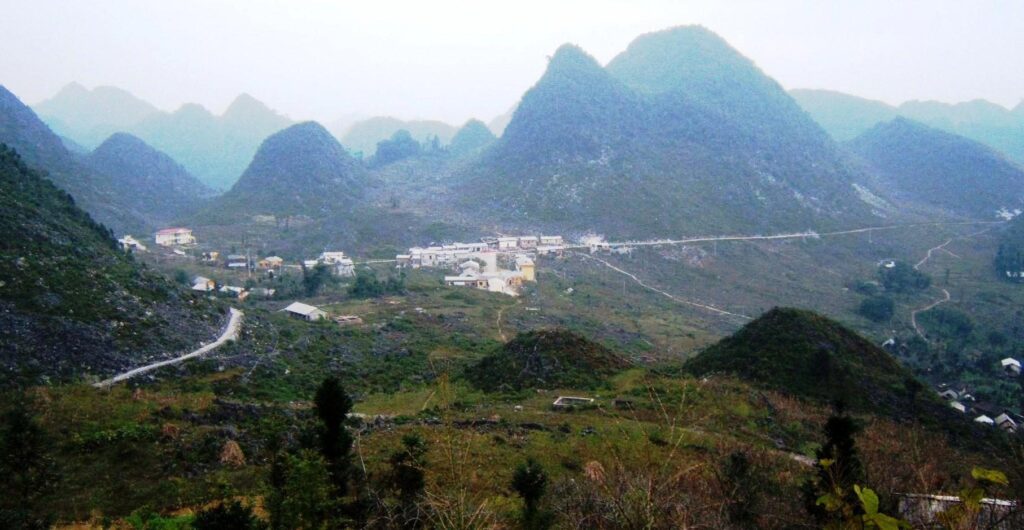 Ha Giang Open Air Jeep Tour 4 Days 3 Nights