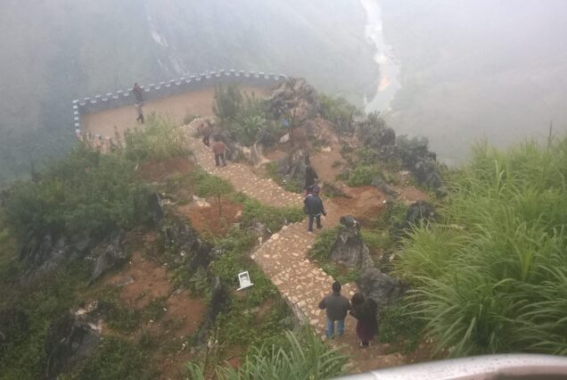 Viewpoint on the Ma Pi Leng pass above the Nho Que canyon