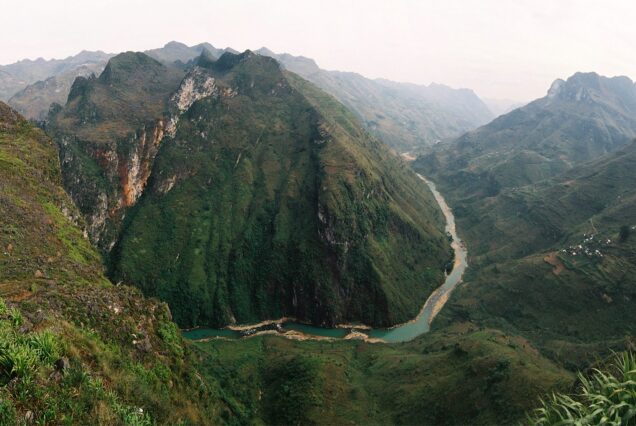 The Nho Que river below the Ma Pi Leng pass