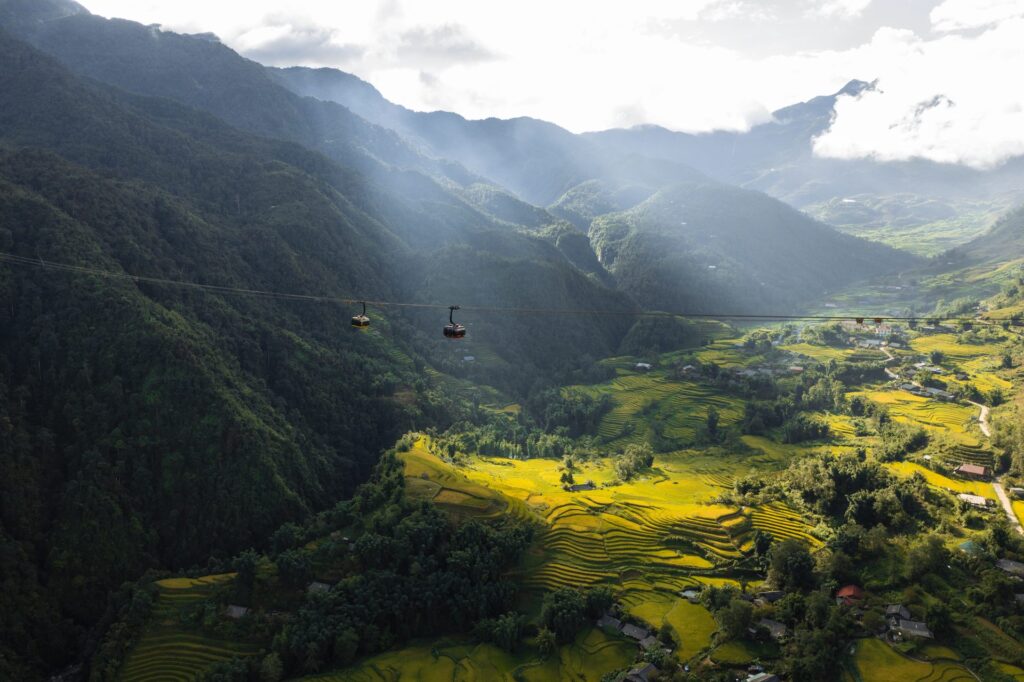 Sapa 3 Days No Trekking: 4-Star Hotel and Fansipan Cable Car gallery