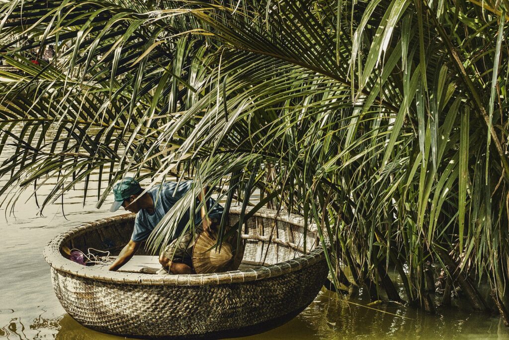 Hoi An Coconut Jungle Basket Boat, Crab Fishing and Lantern Making