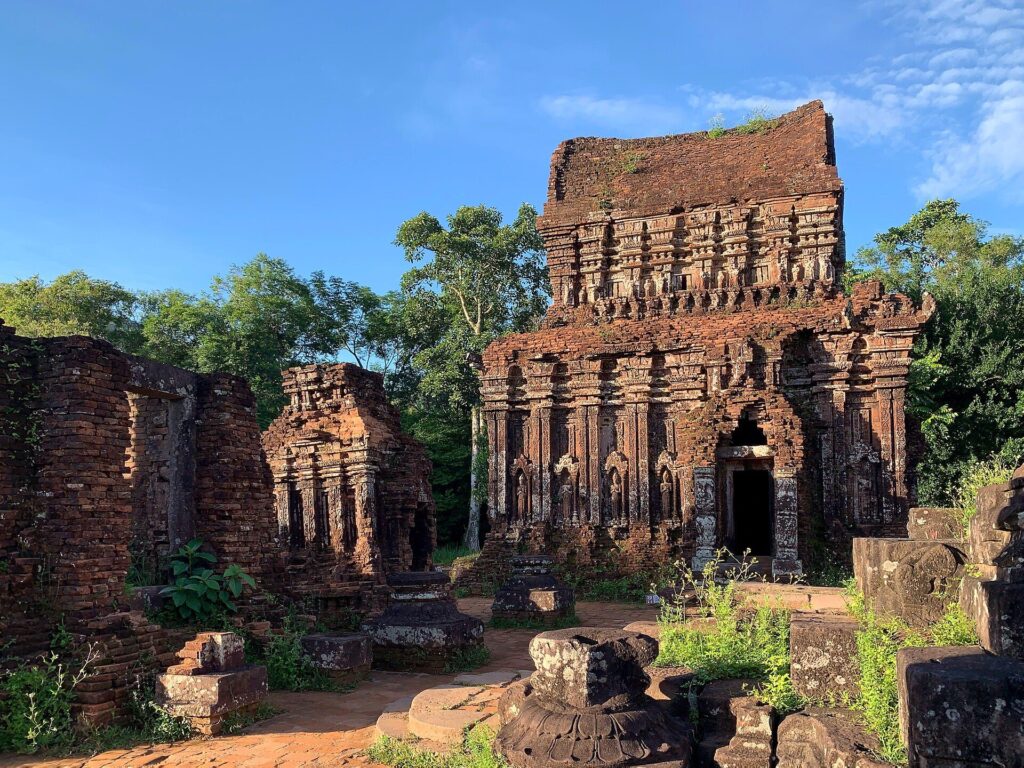 My Son Sanctuary Sunset Tour with Thu Bon River Boat from Hoi An