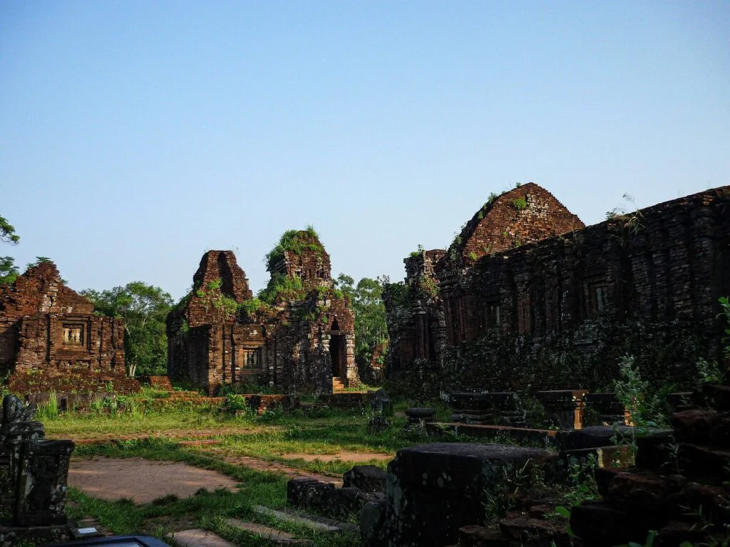 My Son Sanctuary and Hoi An Old Town Full Day with Lantern Boat
