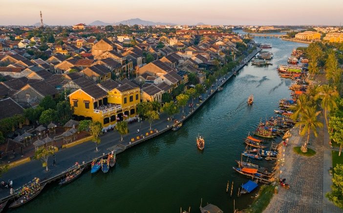 Hoi An Coconut Jungle, Old Town and Lantern Boat Evening Tour onboard