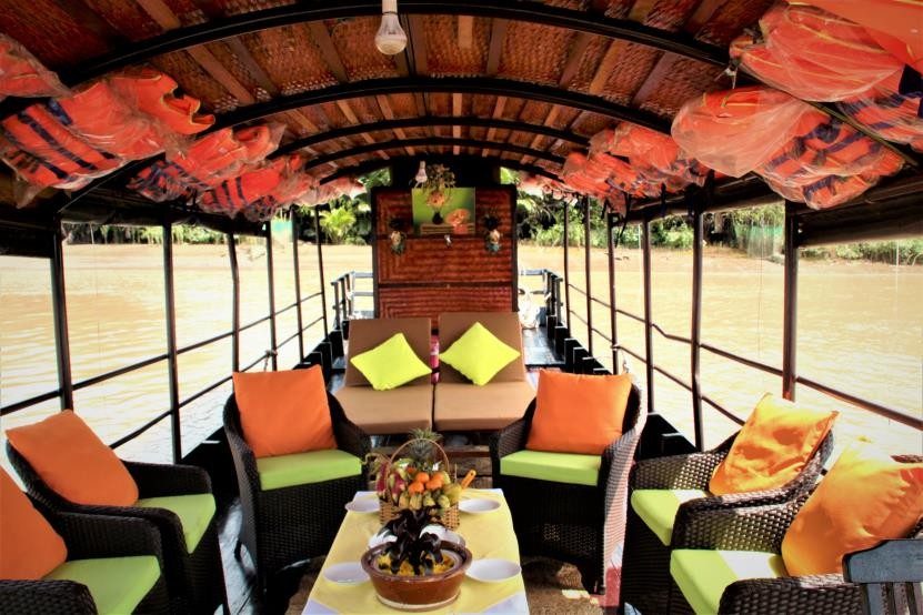 Ben Tre Private Day Tour: Coconut Villages, Sampan, Bicycle and Riverside Lunch onboard