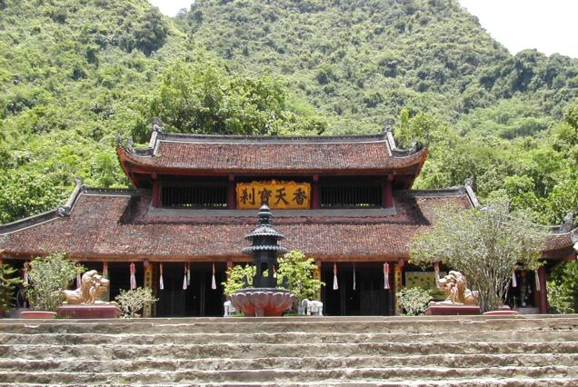 Thiên Trù Pagoda