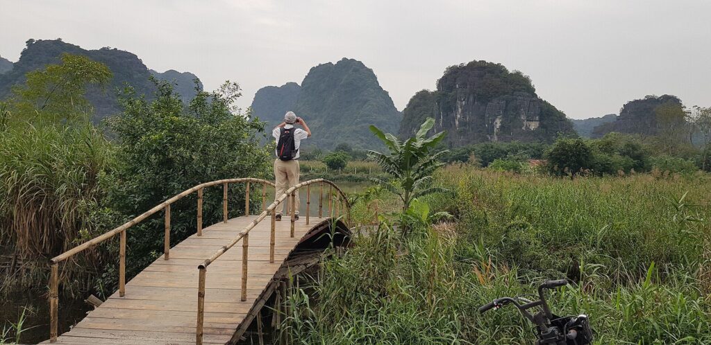 Ninh Binh Day Tour from Hanoi: Tam Coc Boat, Mua Cave and Jeep or Vespa Ride onboard